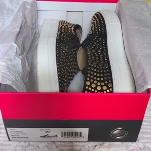 Vince Camuto sneakers black and gold Size 8